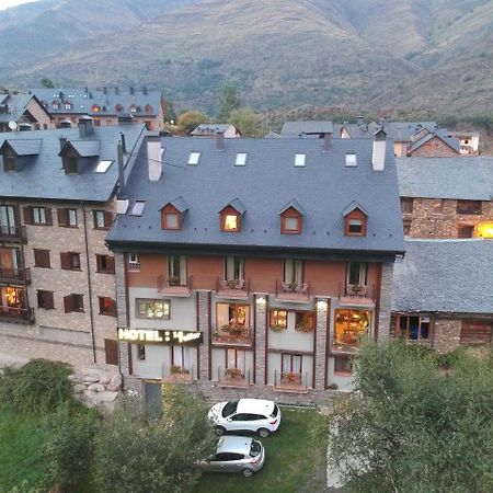 Hotel Lo Paller Valencia D'Aneu Экстерьер фото