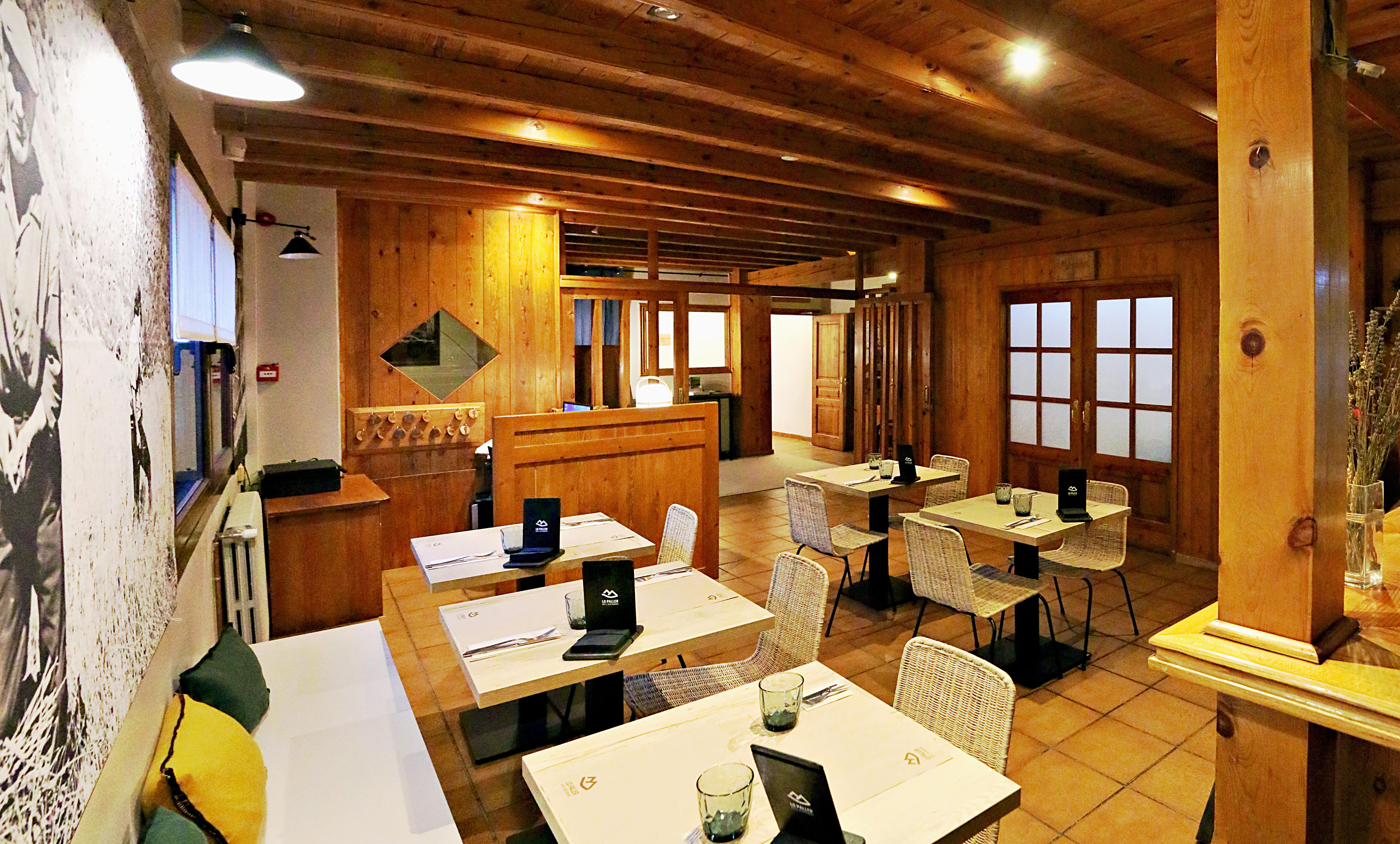 Hotel Lo Paller Valencia D'Aneu Экстерьер фото